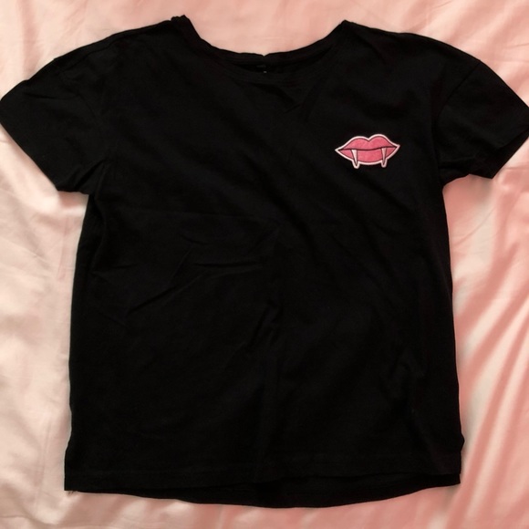 Black t-shirt - Picture 1 of 3